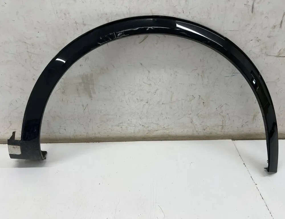 KIA Sportage 5 generation (2021-2024) Pravé predné blatníkové lemovanie 87714R2300 33245274