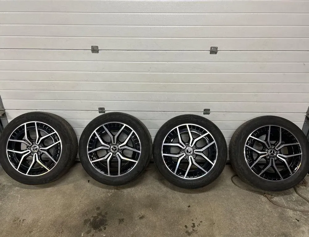 MERCEDES-BENZ GLA-Class H247 (2019-2024) Отделка заднего правого порога A2434010500 33565611