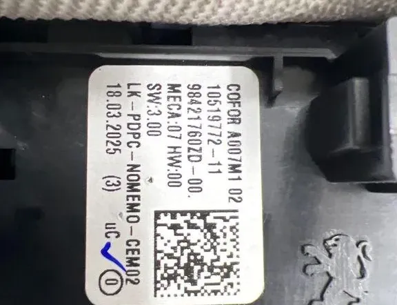 FIAT Seicento 1 generation (1998-2010) Кнопка стеклоподъемника передней правой двери 98421760ZD 33657030