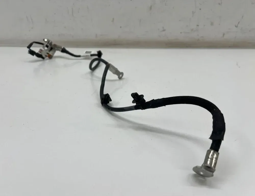 PEUGEOT 2008 2 generation (2019-2023) Negatívny kábel batérie 9861800680 34151981