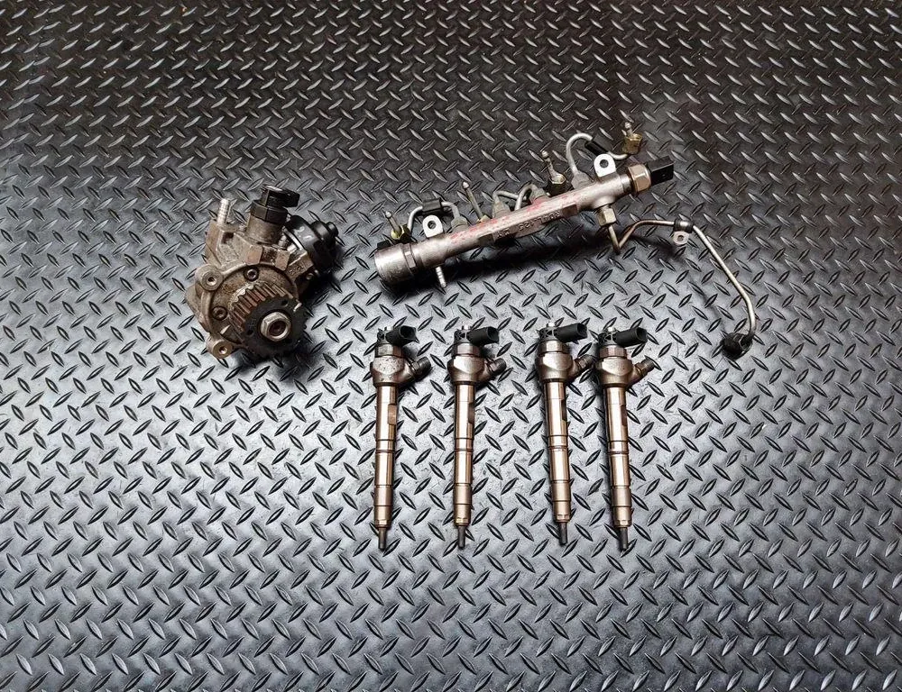 SKODA Superb 1 generation (2001-2008) Súprava palivových vstrekovačov 04l130277ac 33171405