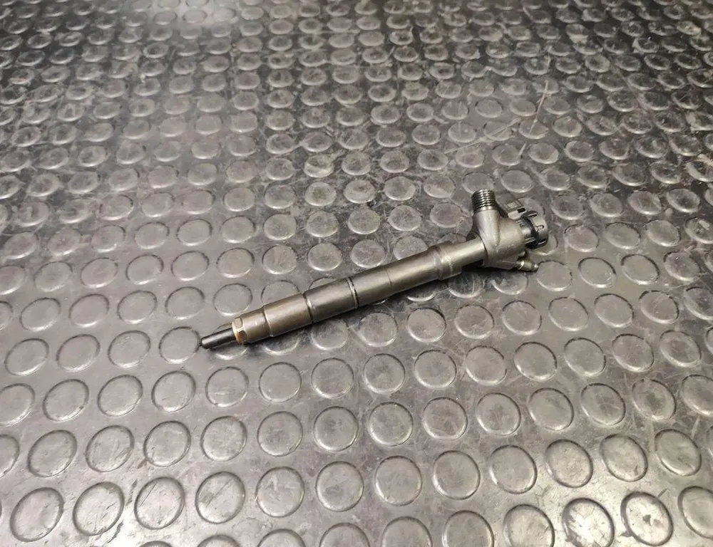 SKODA Octavia 3 generation (2013-2020) Palivový vstrekovač 04l130277D 33173638