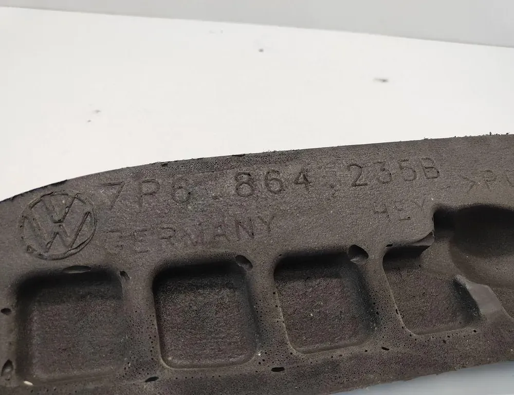 VOLKSWAGEN Touareg 2 generation (2010-2018) Другие кузовные детали 7P6864235B 33174906