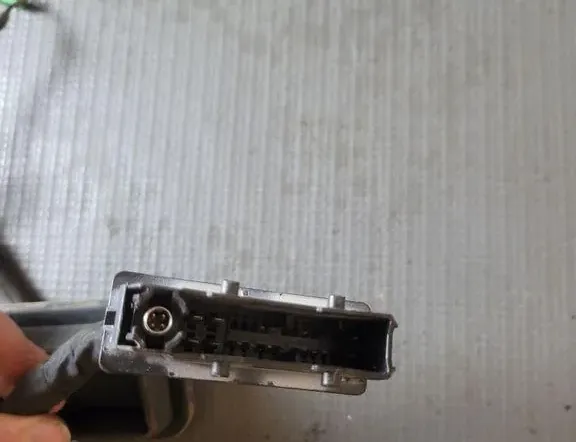 VOLVO XC70 Жгут проводов 2208537 33213632