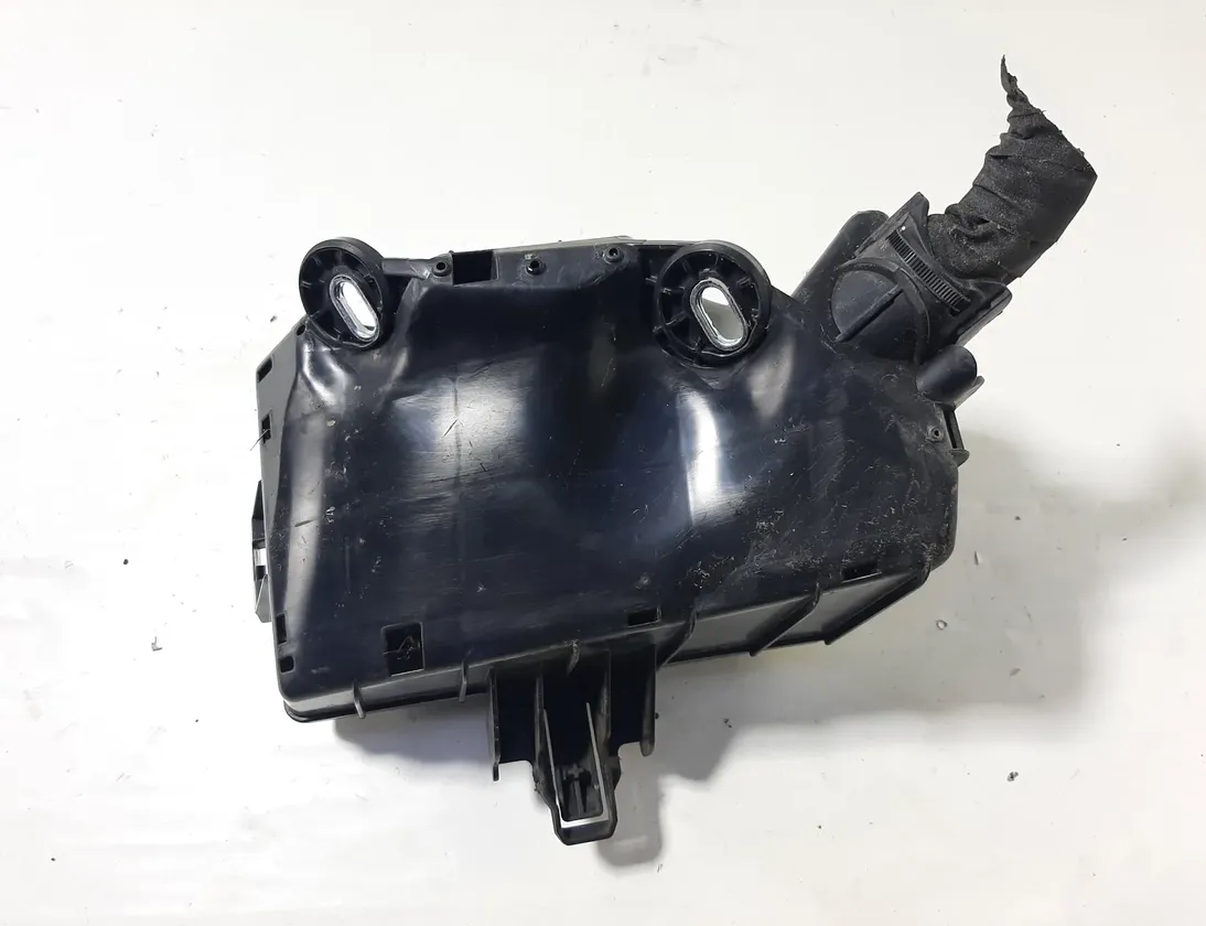 VOLKSWAGEN Golf 7 generation (2012-2024) Poistková skrinka 5Q0907361C 27276315