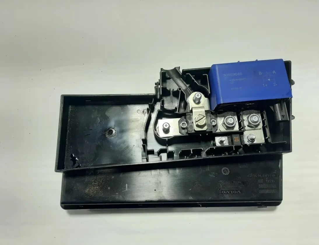 VOLVO V40 2 generation (2012-2020) Блок предохранителей 30659046 33473608
