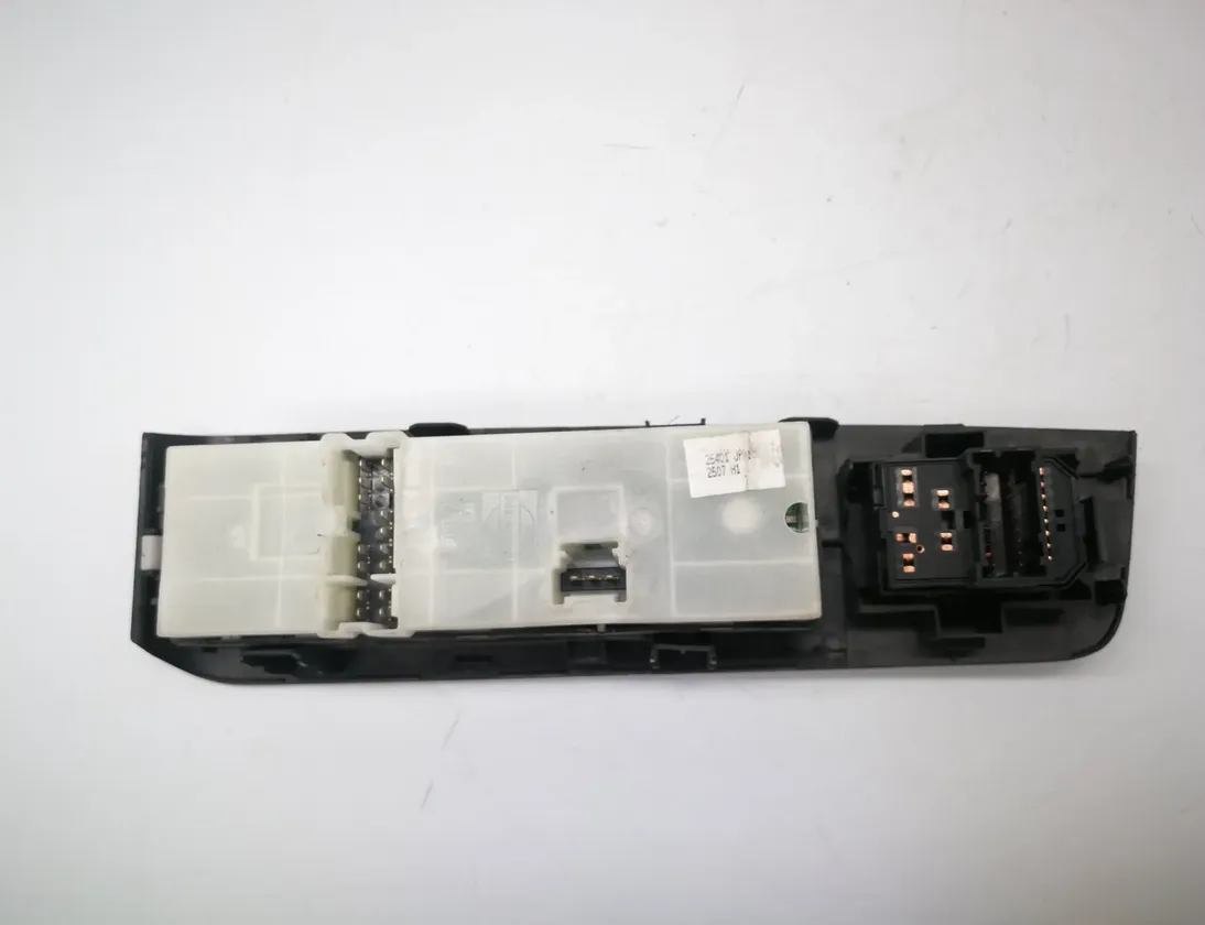 NISSAN Quest 4 generation (2010-2020) Кнопка стеклоподъемника передней левой двери 25401 3961639