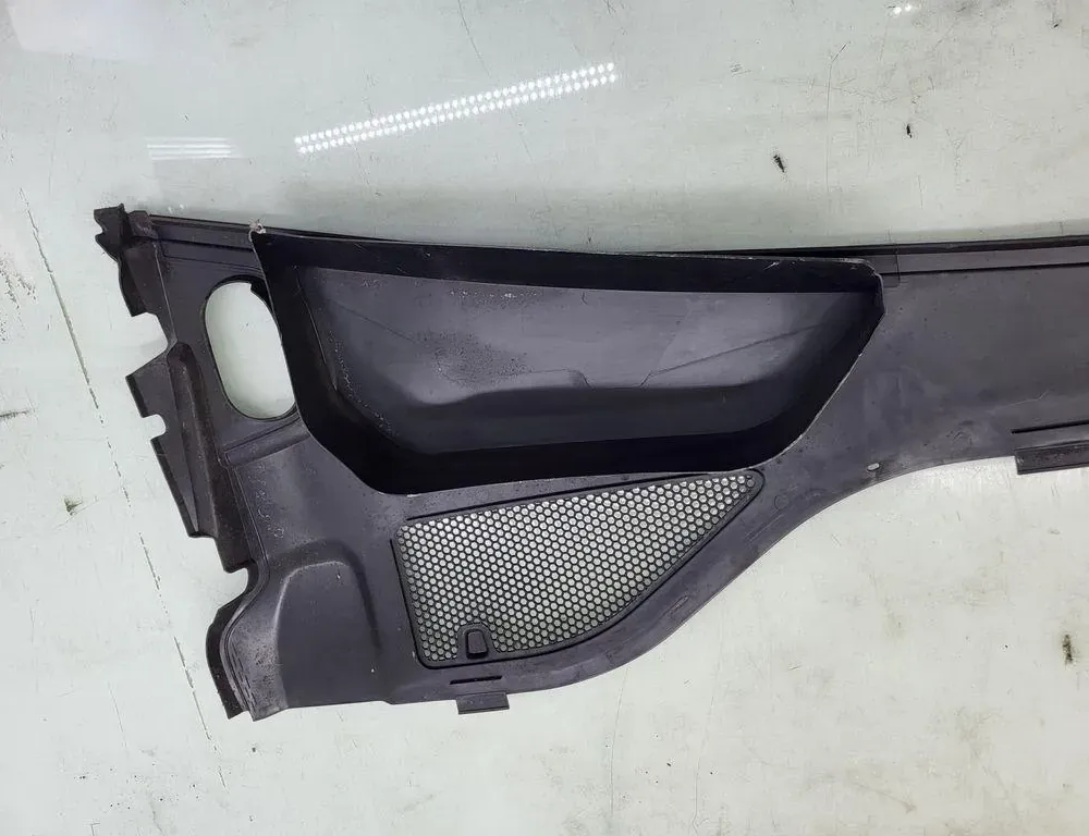 AUDI A6 C8/4K (2018-2024) Predný stierač lišta 4G8819447 33229238