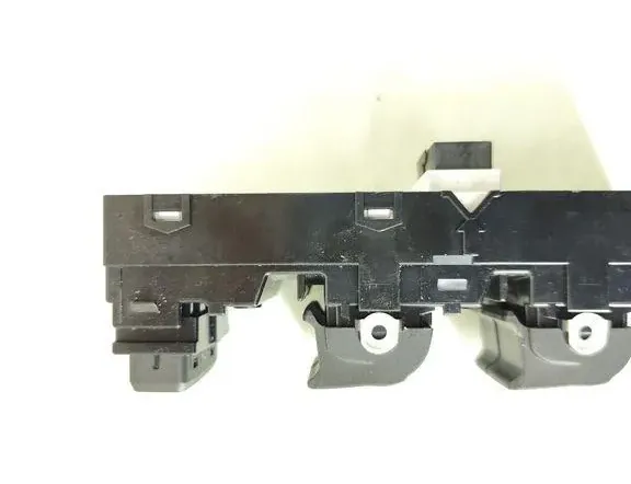 HYUNDAI i30 GD (2 generation) (2012-2017) Кнопка стеклоподъемника передней левой двери 93571G3030 33230233