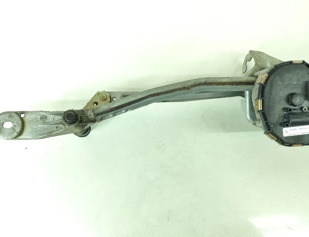 BMW 5 Series F10/F11 (2009-2017) Mechanizmus stierača predného čelného skla 7272451 33230309