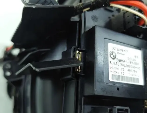 BMW 5 Series F10/F11 (2009-2017) Interiérový ohrievač 9243949 33232784