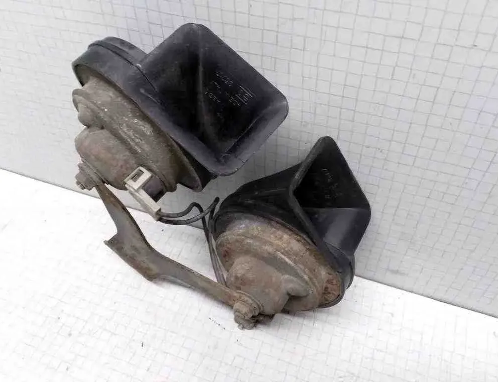 SAAB 9000 2 generation (1993-1998) Signál houkačky 35717 32509533