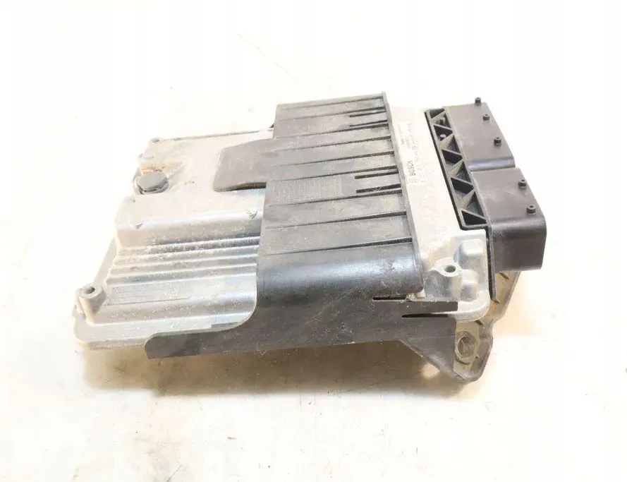 AUDI A8 D3/4E (2002-2010) Engine Control Unit ECU 0281015766 32945269
