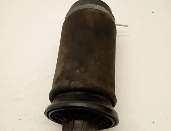 MERCEDES-BENZ GLE W166 (2015-2018) Pravý zadný vzduchový vankúš na odpruženie 33194727