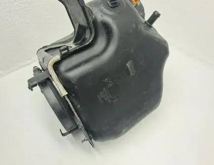 BMW X5 F15 (2013-2018) AdBlue Tank 1028117 33196332