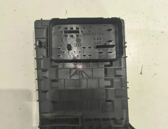 VOLKSWAGEN Golf 5 generation (2003-2009) Блок предохранителей 1K0937125A,1K0937125 33199856