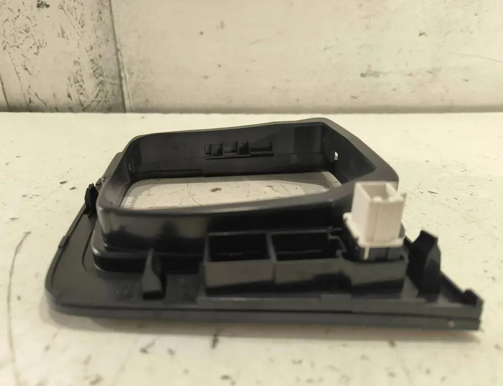 VOLKSWAGEN Passat B6 (2005-2010) Пластиковая отделка  переключения передач 33203127