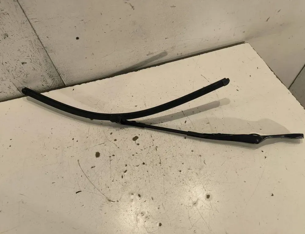 MERCEDES-BENZ E-Class W211/S211 (2002-2009) Predné stierače A2118201144 33203658