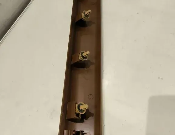 BMW M8 F91/F92/F93 (2019-2023) Nižšie lemovanie panela 14622810 33205708