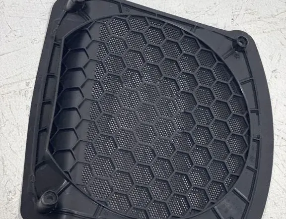 BMW 5 Series G30/G31 (2016-2023) Kryt reproduktora 2622658 33206727