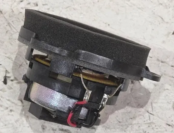 BENTLEY Continental Передн. пр. колонка в двери 36A035361A 33207938