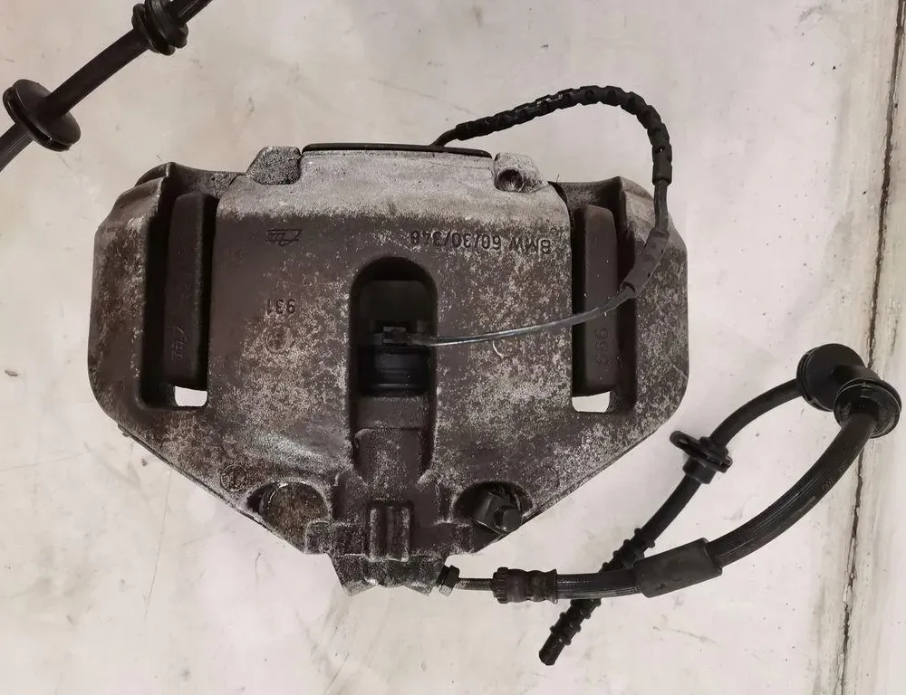 BMW 5 Series F10/F11 (2009-2017)  Комплект тормозных систем суппортов и дисков 34132549