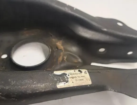 MERCEDES-BENZ E-Class W211/S211 (2002-2009) Rear Right Arm A2053521900 34137129