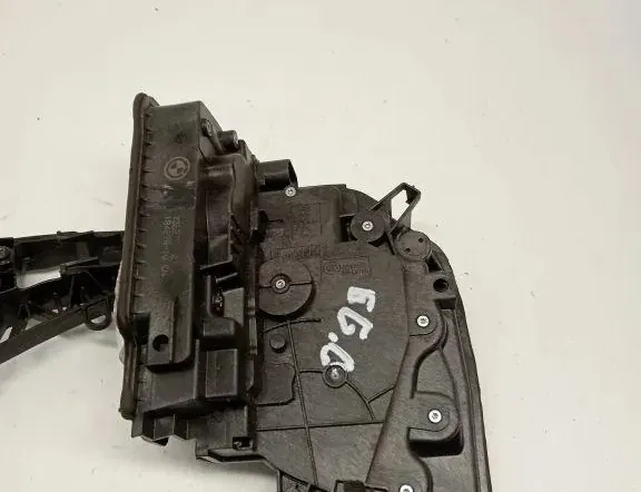 BMW X6 F16 (2014-2020) Zámok pravých zadných dverí 7362794 34138815