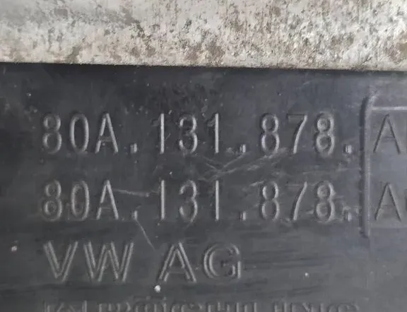 AUDI Q5 8R (2008-2017) AdBlue nádrž 80A131878 34139500