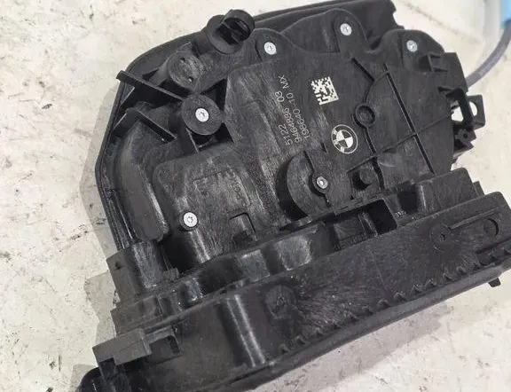 BMW X5 G05/G18 (2018-2024) Zámok pravých zadných dverí 9464886,19864010 34138279