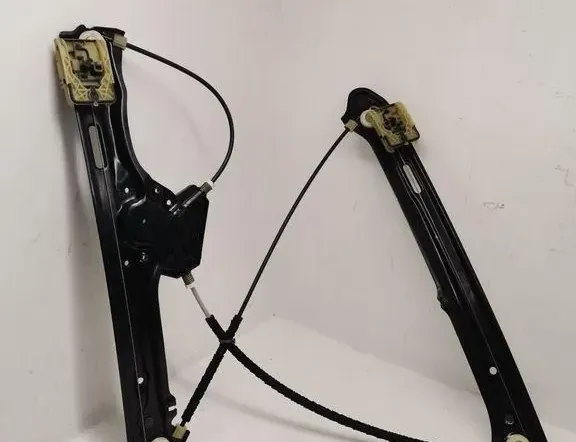 BMW X6 F16 (2014-2020) Front Right Door Window Regulator 7292904 34140141