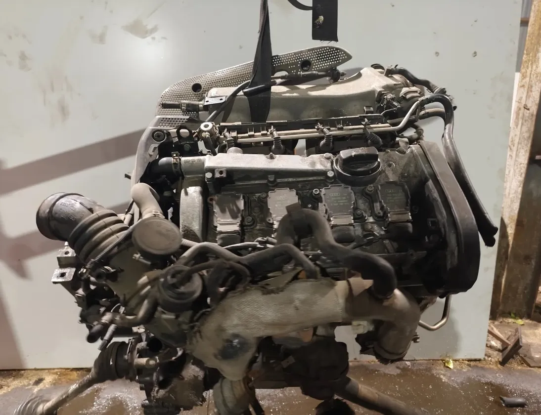 VOLKSWAGEN Bora 1 generation (1998-2005) Motor (Slovak) AGU 34213022