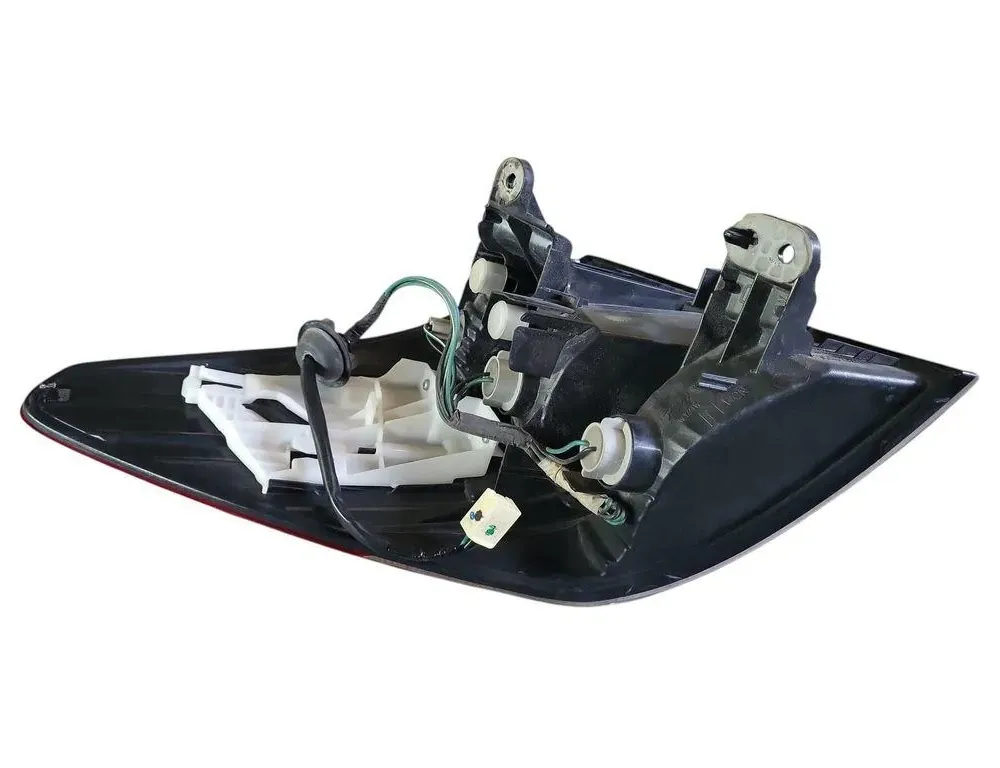 SUBARU Legacy 4 generation (2003-2009) Фонарь задний правый 22020067 33246146