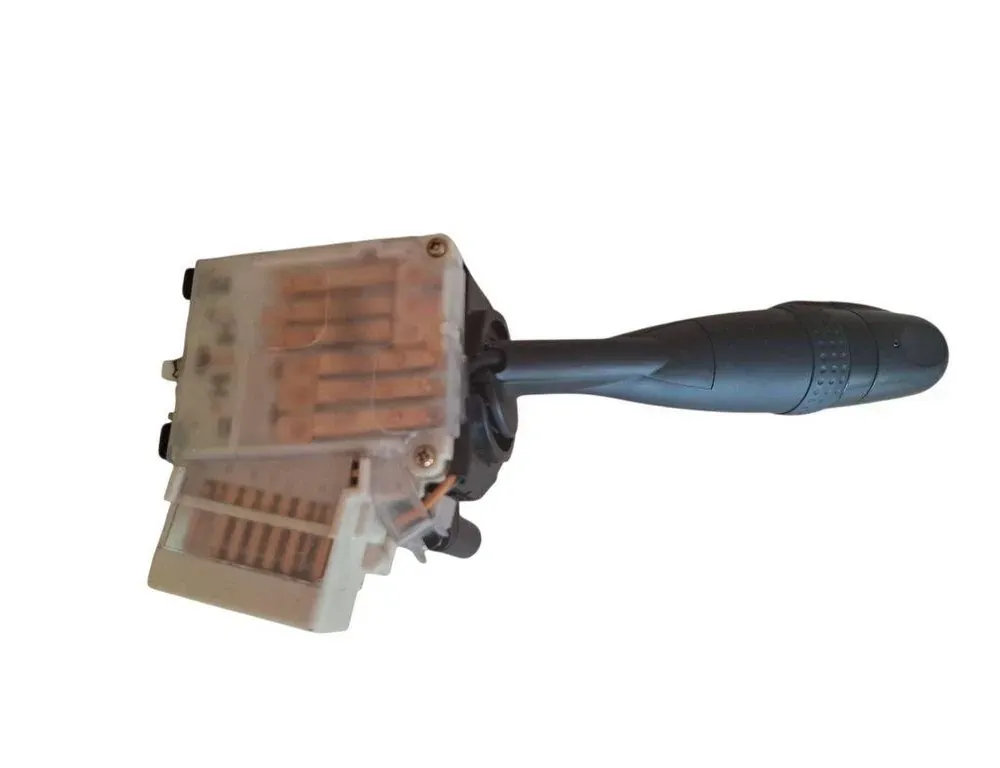 SUZUKI Swift 3 generation (2004-2010) поворота переключение  173744 33248021