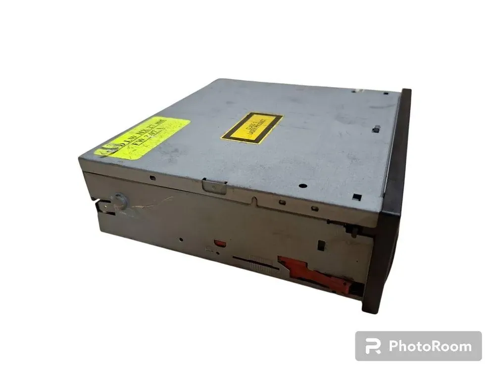 AUDI A6 C6/4F (2004-2011) CD-чейнджер 4E0919887C 33403858