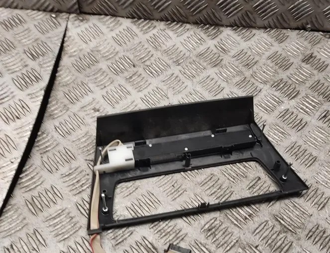 BMW 3 Series E90/E91/E92/E93 (2004-2013) Switches 03744600 33933220