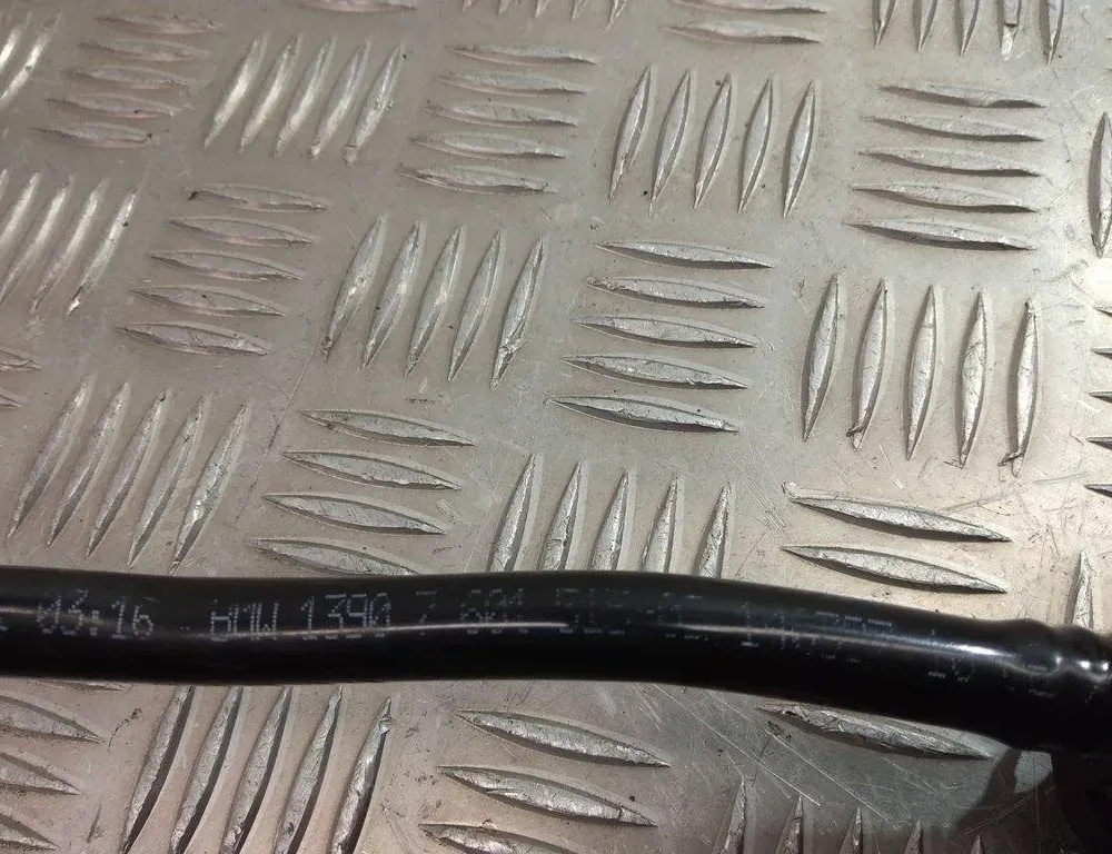 BMW X3 F25 (2010-2017) Vacuum tube 7601515 31002319