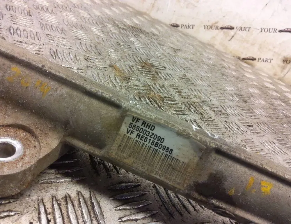 HYUNDAI i40 VF (1 generation) (2011-2020) Riadiaca skriňa 565003Z090 33221114