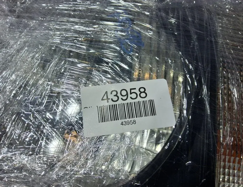 SUZUKI Jimny 3 generation (1998-2018) Фара передняя левая PY21W 33223530