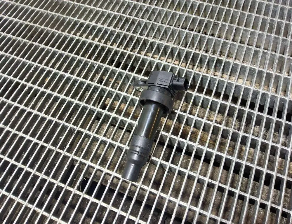 HYUNDAI ix20 1 generation (2010-2020) High Voltage Ignition Coil 273012B010 33225204