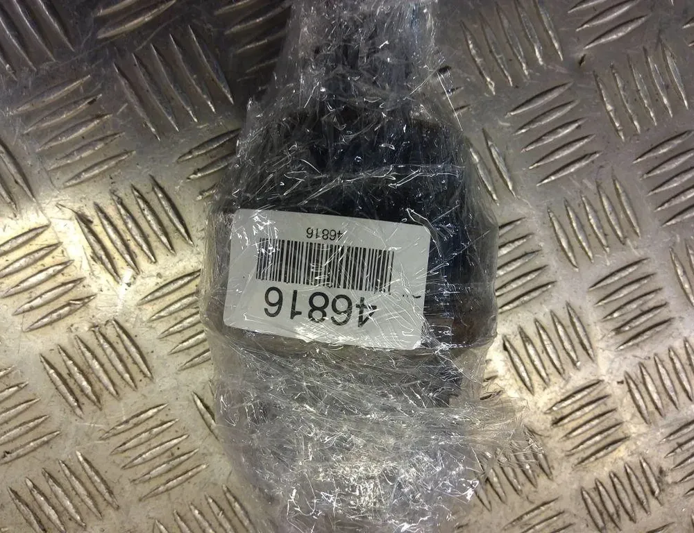 BMW 5 Series F10/F11 (2009-2017) Rear Right Driveshaft 7614290 33400921