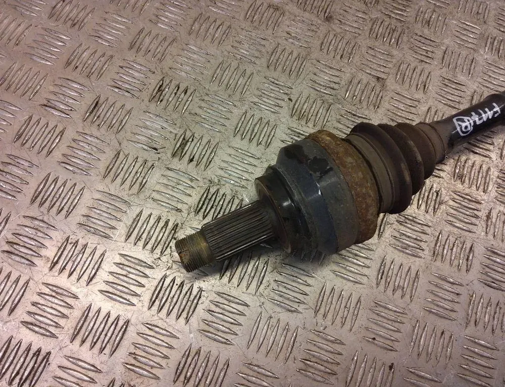 BMW 5 Series F10/F11 (2009-2017) Rear Right Driveshaft 7614290 33400921