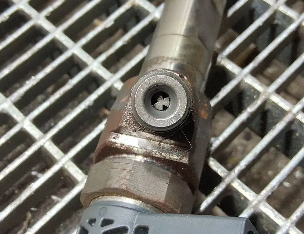 AUDI A6 C6/4F (2004-2011) Fuel Injector 04L130277AE 33401432