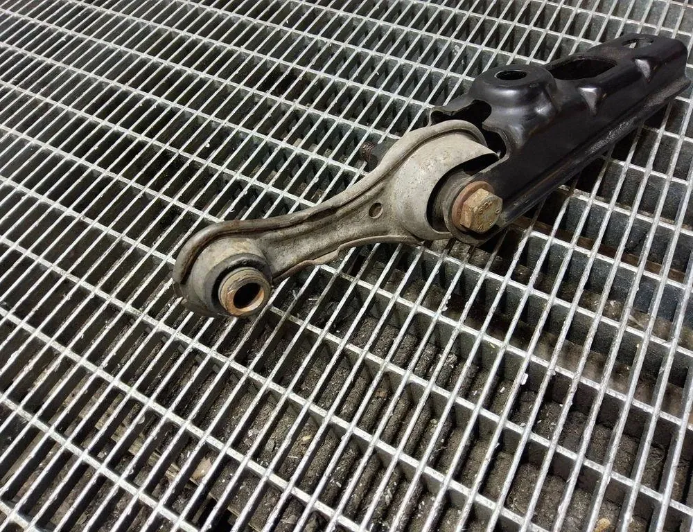 DACIA Sandero 2 generation (2013-2020) Front engine mount 113325214R 33401571