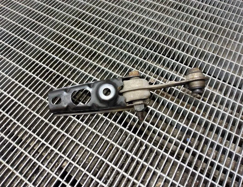 DACIA Sandero 2 generation (2013-2020) Front engine mount 113325214R 33401571