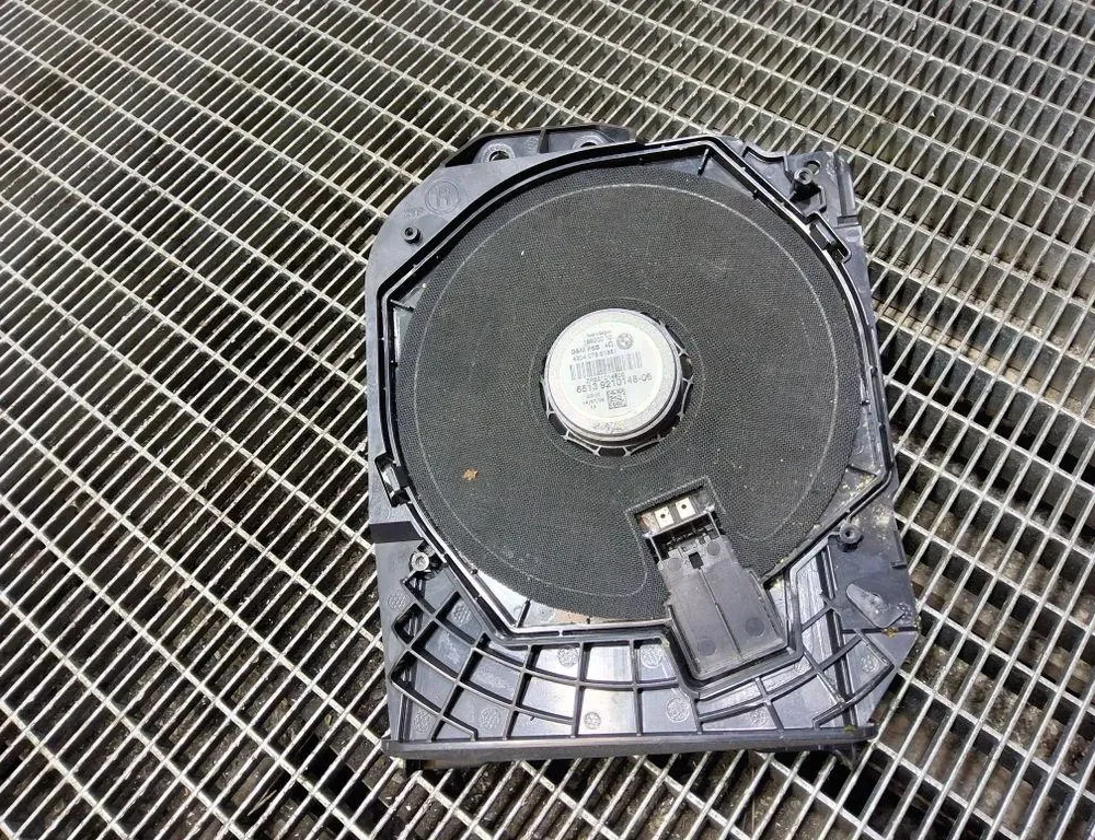 BMW 3 Series F30/F31 (2011-2020) Subwoofer 9210148 33401881
