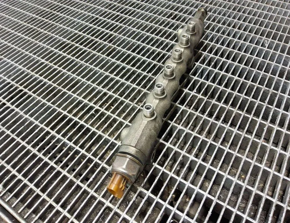 MITSUBISHI ASX 1 generation (2010-2020) Palivová lišta 33402141