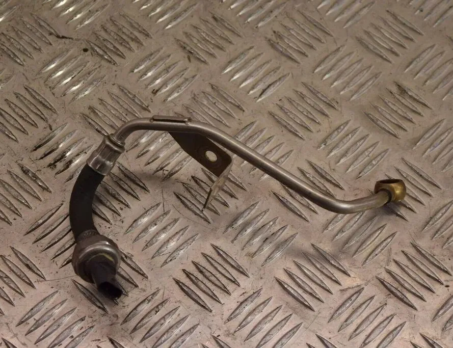 BMW 3 Series E90/E91/E92/E93 (2004-2013) Трубка смазки турбины 7808010 33482526