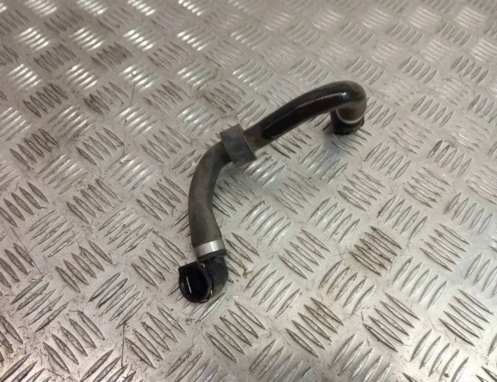 BMW X1 F48/F49 (2015-2023) Шланги охлаждающей жидкости 20073510 33484604