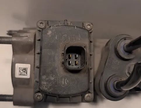 SCANIA P,G,R,T - series (2003-present) Brake main valve 2263181 33493788